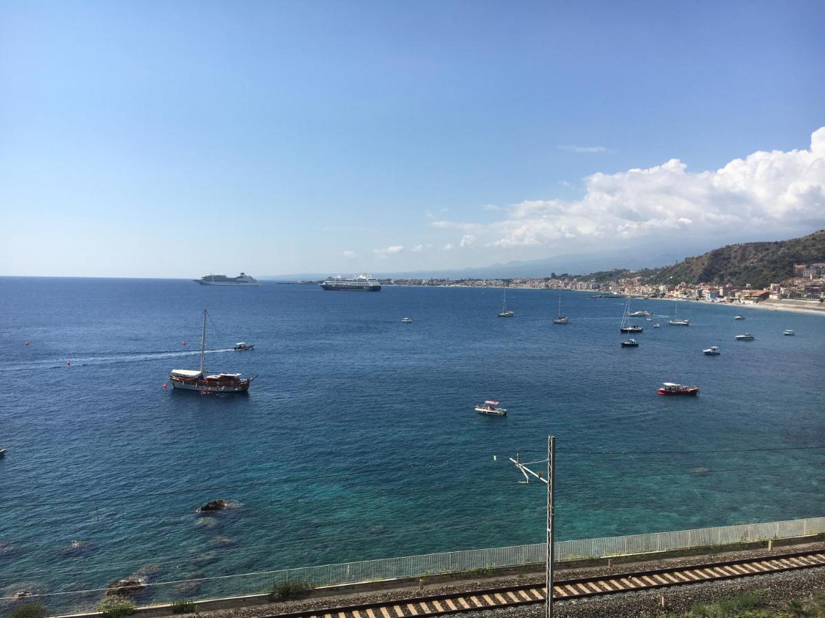 Beach Apartment Taormina Dış mekan fotoğraf